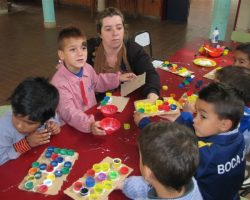 Taller de tapitas en Barrio Lomas de Paraná